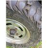 Image 8 : 2004 Bombardier Traxter 500 4X4, new tires, box, working winch, odometer not working, low use on far