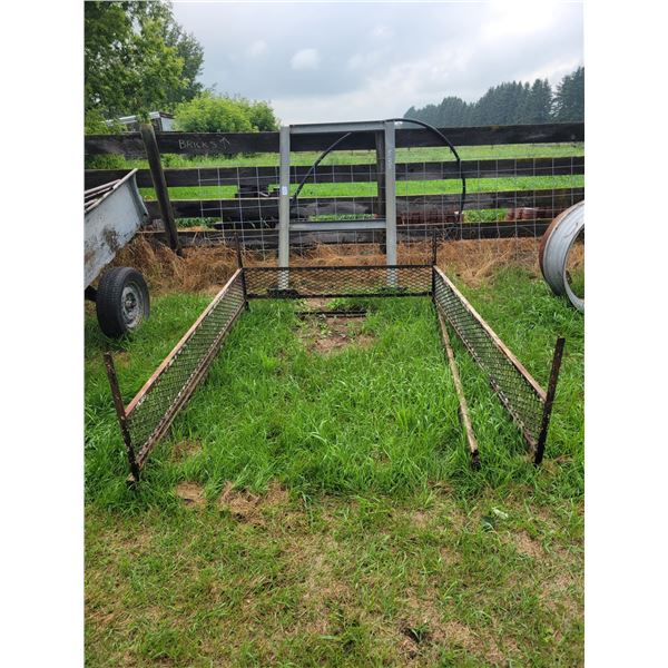 Pig crate, elec. Mount stand & truck side racks