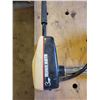 Image 2 : Battery & 3 HP trolling motor