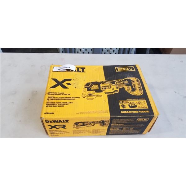 DEWALT 3 SPEED BRUSHLESS OSCILLATING MULI-TOOL KIT