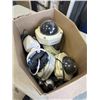 Image 2 : 6 ASSORTED SECURITY CAMERAS