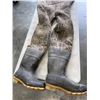 Image 4 : CAMP BBQ AND SIZE 10 CABELAS  FISHING WADERS