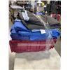 Image 1 : TOTE OF MOVING BLANKETS