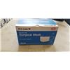 Image 2 : TOTE OF SINGLE USE SURGICAL MASKS