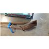 Image 2 : VINTAGE OAR AND 2 SHOVELS