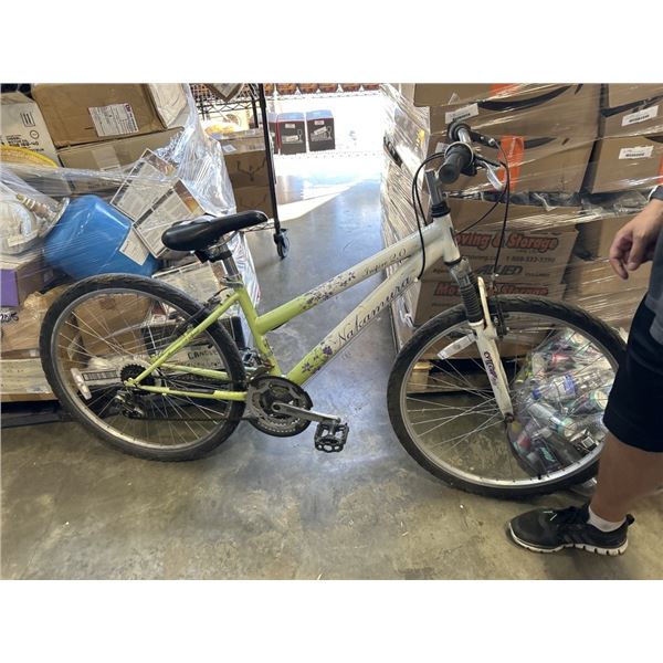WHITE  AND GREEN NAKAMURA  BIKE