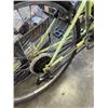 Image 5 : WHITE  AND GREEN NAKAMURA  BIKE
