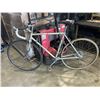 Image 1 : VINTAGE APOLLO ROAD BIKE