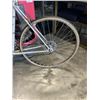 Image 3 : VINTAGE APOLLO ROAD BIKE