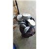 Image 3 : VINTAGE GOLF CLUBS IN BAG