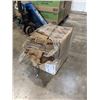 Image 1 : BUNDLE OF APPROX 250 NEW FLAT HANDLE BROWN PAPER BAGS 12x7x14