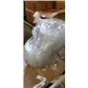 Image 2 : 3 CASES OF PLASTIC TAKE OUT FOOD CONTAINERS