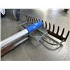 Image 3 : NEW PADDLE MIXER, EXTENDABLE ALUMINUM POLE AND RAKE