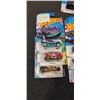 Image 2 : 10 NEW HOTWHEELS