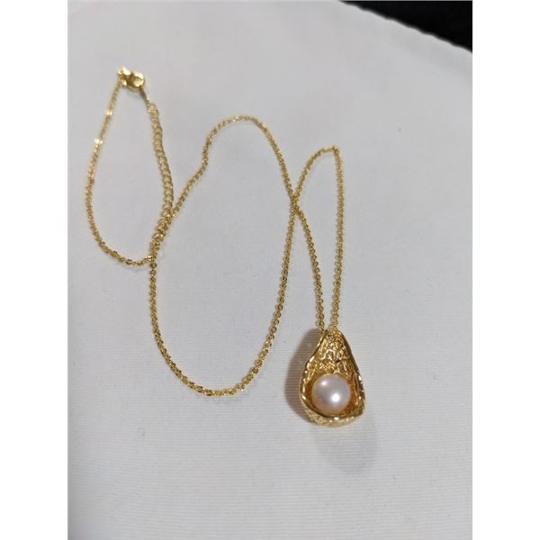 GOLD PLATED W/ PEARL PENDANT AND CHAIN NECKLACE MARKED 925