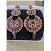 Image 2 : PAIR OF LARGE DANGLE RHINESTONES EARRINGS