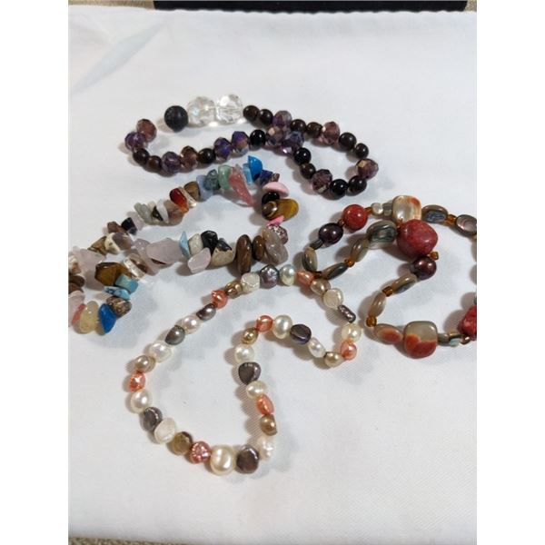 VINTAGE MISC BEADS BRACELET