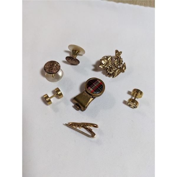 ANTIQUE GOLD TONE AND FILLED JEWELRY