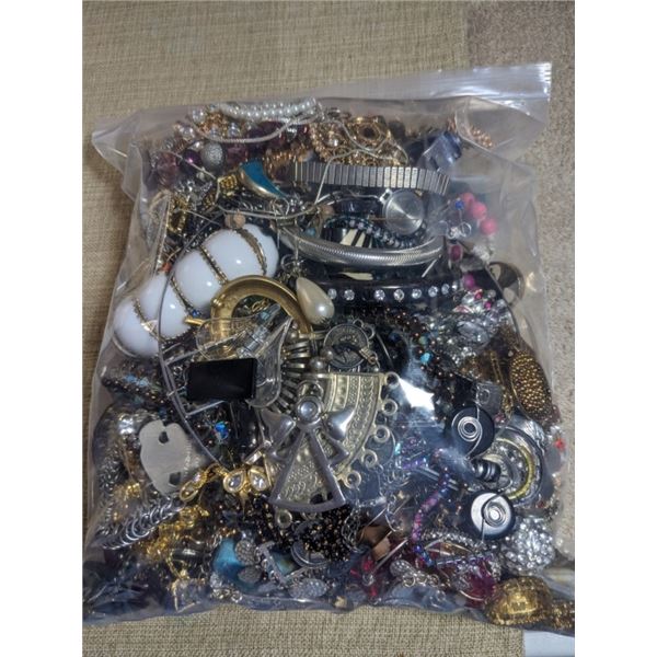LARGE BAG OF ASSORTED JEWELRY, PARTS AND MORE