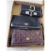 Image 2 : 2 LV  PURSES AND 3 DESIGNED WALLETS - ALL UNAUTHENTICATED