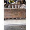 Image 2 : VINTAGE ADAM KERN CRATE W/ VINTAGE GLASS POP BOTTLES
