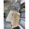 Image 1 : JUTE AREA CAPRET W/ UNDERLAY 5'7" BY 7'10"