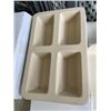 Image 3 : CERAMIC PIZZA TRAY AND 4 LOAF PANS