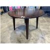 Image 4 : DROP SIDE TABLE AND LEATHER CHAIR