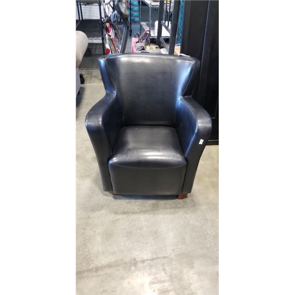 BROWN LEATHER TUB CHAIR