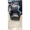 Image 1 : BROWN LEATHER TUB CHAIR
