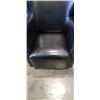 Image 2 : BROWN LEATHER TUB CHAIR