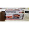 Image 2 : BLACK AND DECKER 4-SLICE AIR FRY TOASTER OVEN - TESTED WORKING, RETAIL $179