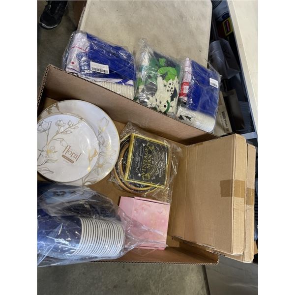 LOT OF PARTY ITEMS INCLUDING PAPER PLATES, PAPER CUPS, BALLOONS, PLASTIC UTENSILS, CUPCAKE STANDS