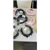 Image 3 : CASE OF NEW SPA AND FACIEL HEADBANDS