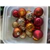 Image 2 : LOT OF CHRISTMAS DECOR
