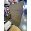 Image 3 : DISPLAY SHELF WITH 2 DOORS