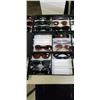 Image 4 : CASE FULL NEW SUNGLASSES IN TRAVEL DISPLAY CASES