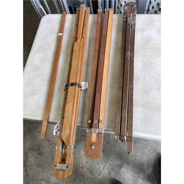3 ART EASELS