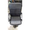 Image 2 : BLACK OFFICE CHAIR