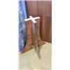 Image 2 : RUSTIC WOOD LOOK ROUND PEDESTAL DINING TABLE
