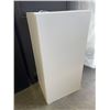 Image 1 : WHITE SINGLE DOOR CUPBOARD
