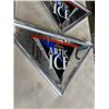 Image 2 : 2 MIRROR BEER SIGNS