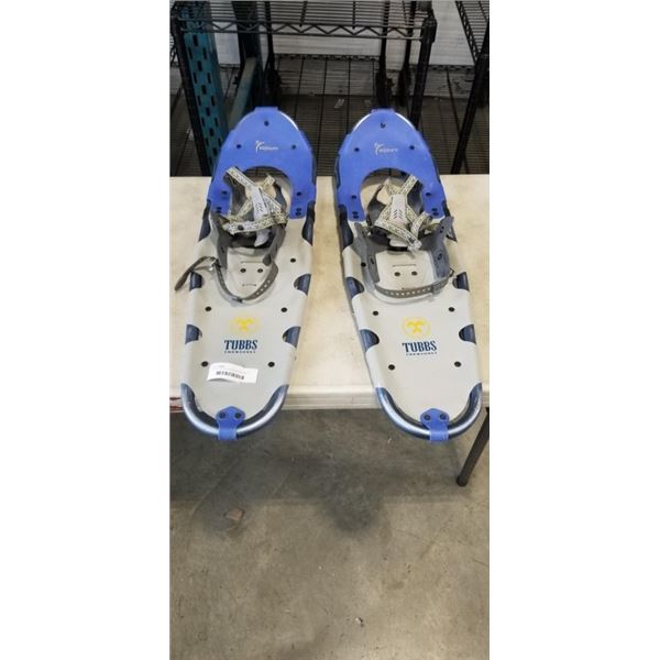 SET OF TUBS 30 SOJOURN SNOWSHOES