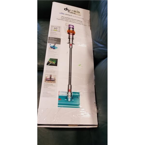 DYSON V15s DETECT SUBMARINE WET/DRY CORDLESS STICK VACUUM WORKING WITH CHARGER AND ACCESSORIES INCLU