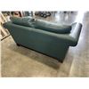 Image 4 : GREEN LEATHER LOVE SEAT