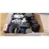 Image 4 : BOX OF VINTAGE FILM CAMERAS