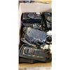 Image 2 : BOX OF VINTAGE FILM CAMERAS
