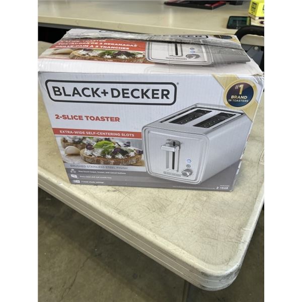 BLACK AND DECKER 2 SLICE TOASTER - TESTED WORKING