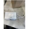 Image 5 : 3 BAY LED DOWNLIGHT WITH POWER BOX, AND SET OF CANDLE HOLDERS, AND NEW SHAW UNIVERSAL REMOTES