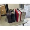 Image 1 : 3 LOCKING BRIEFCASES, AND METAL BRIEFCASE
